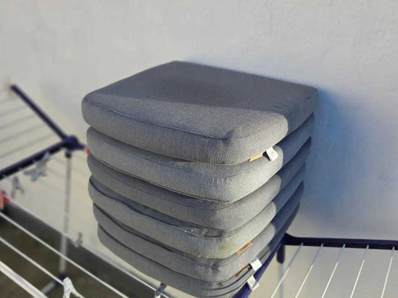Billede 7 - havebord med stole og  stolehynder.