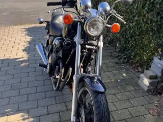 Yamaha Maxim 700S