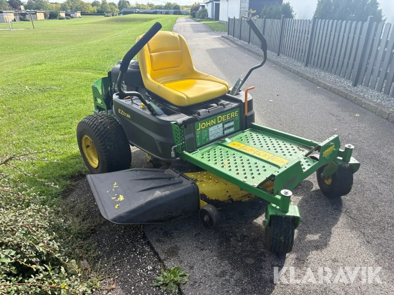 Billede 2 - Græsslåmaskine John Deere Z235 mower