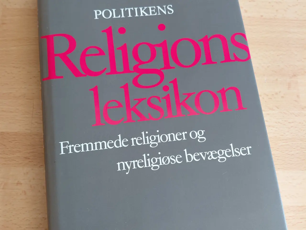 Billede 1 - Religionsleksikon - NY bog.