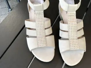 Nye Gabor sandaler str 39