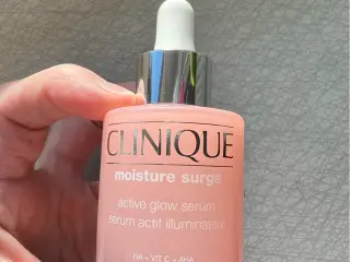 Clinique Moisture Surge serum