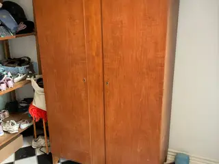 Gammelt skab 