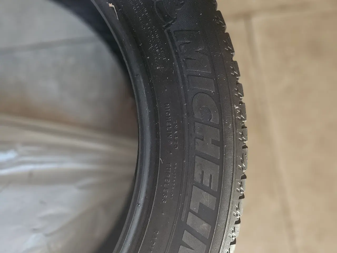 Billede 1 - 4 stk. Michelin Latitude sport 3