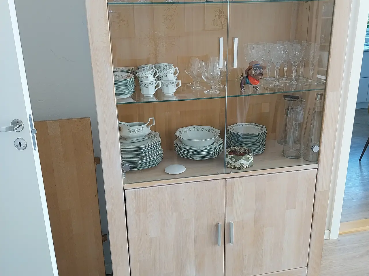 Billede 2 - Vitrine skab bøg