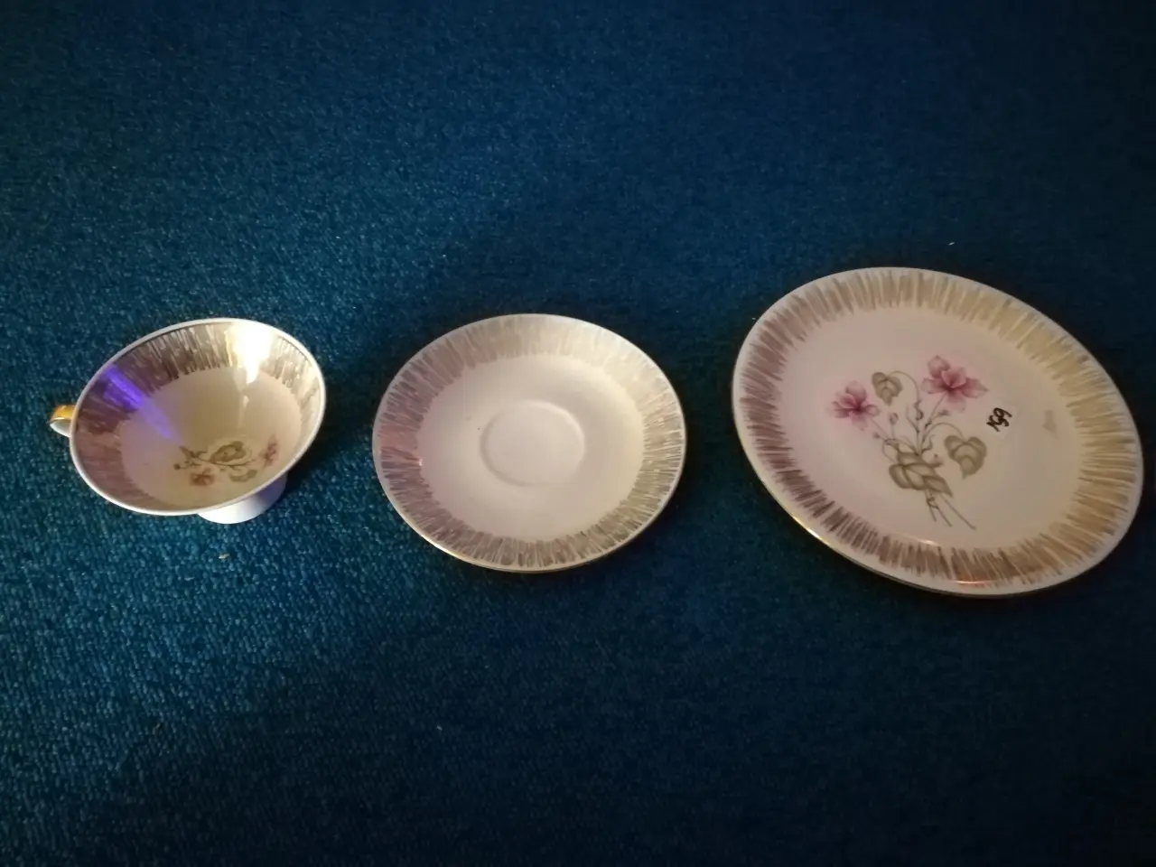 Billede 2 - Porcelæn morgenkuvert dekoreret 