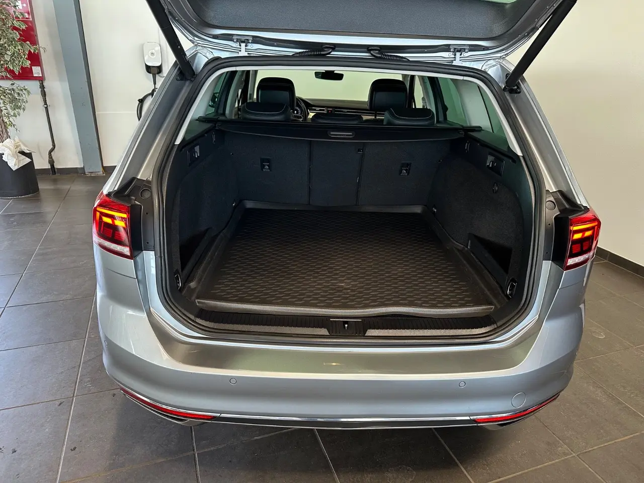 Billede 14 - VW Passat 2,0 TDi 200 Elegance High Variant DSG