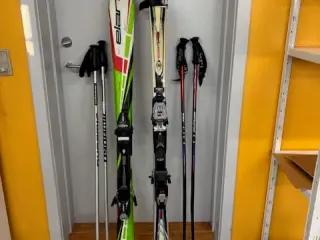 Carving ski med stave