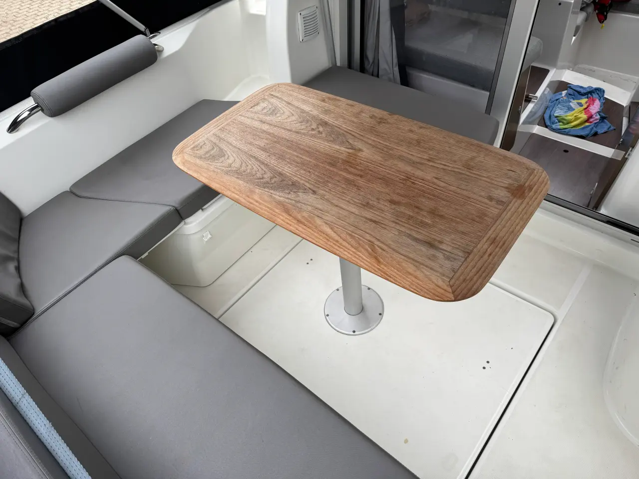 Billede 10 - Beneteau Antares 7 med 150 hk og Bådtrailerer
