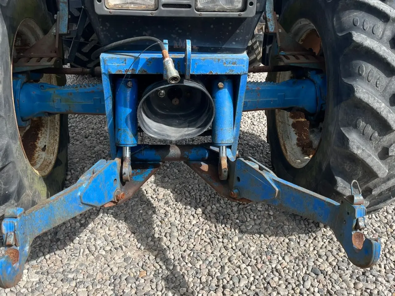 Billede 4 - New Holland 8240 SLE  Med frontlift og frontPTO