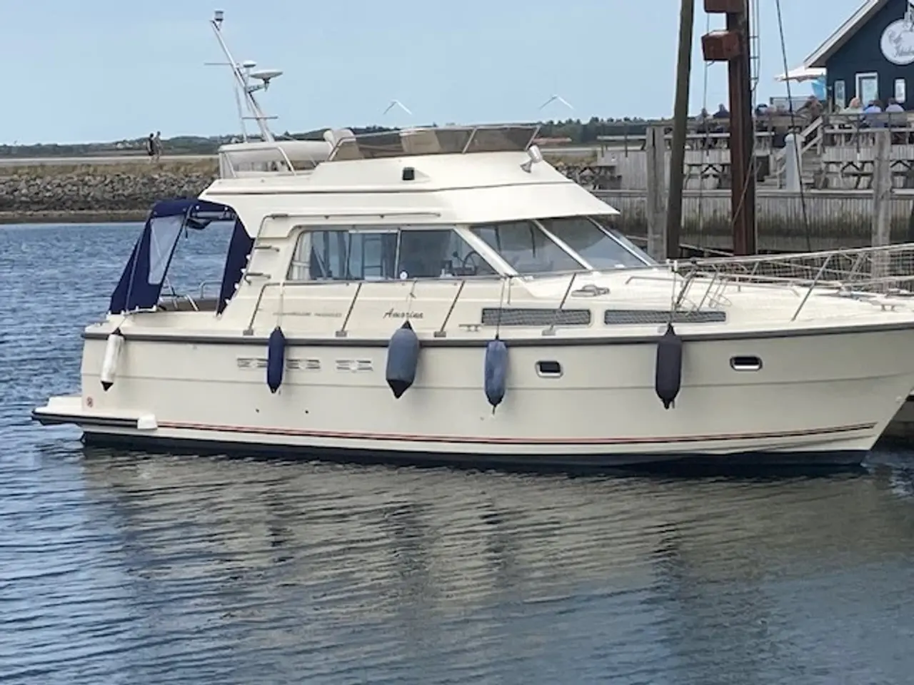 Billede 3 - Nimbus 4000 Motorbåd Med flybridge 
