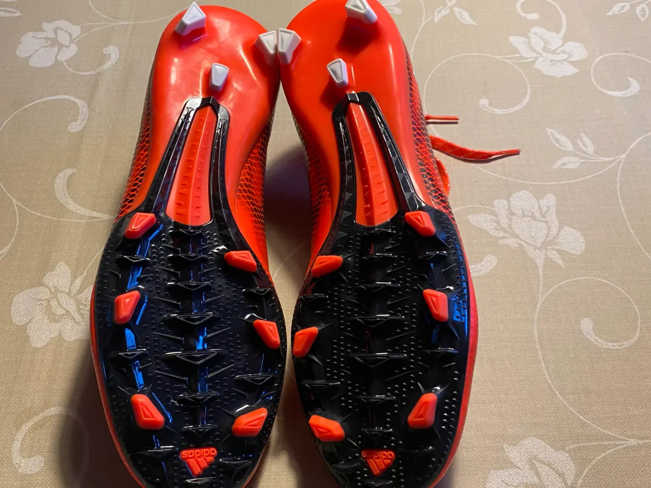 Billede 3 - Adidas F10