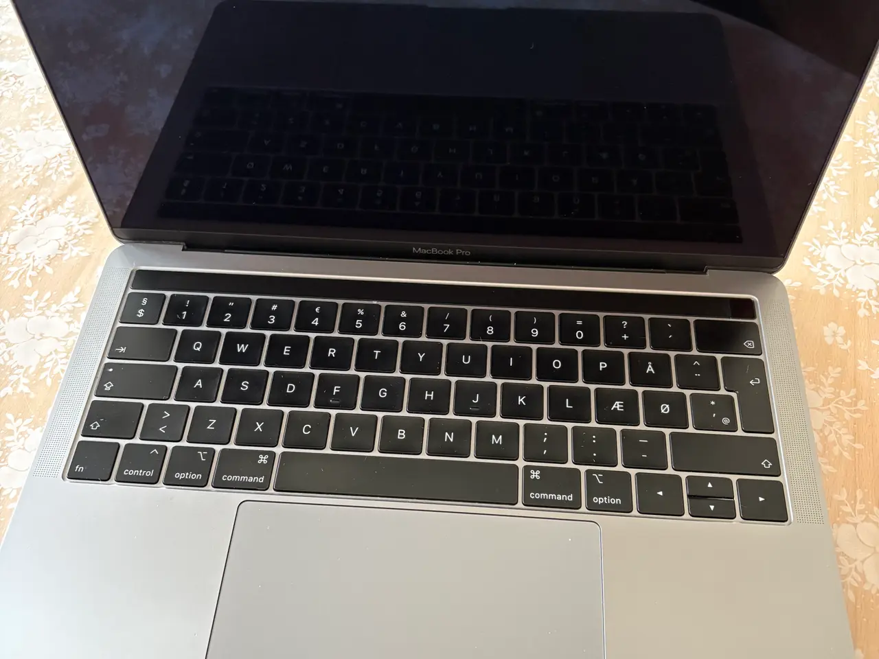 Billede 2 - Macbook Pro 13" 2019 - 256 GB - Space Grey