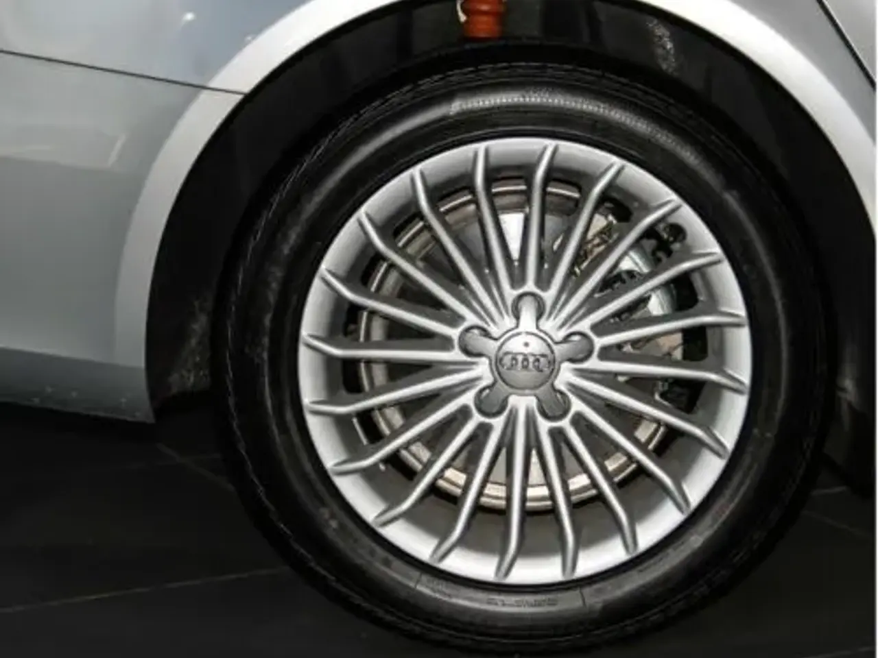 Billede 3 - Nye Audi navkapsler