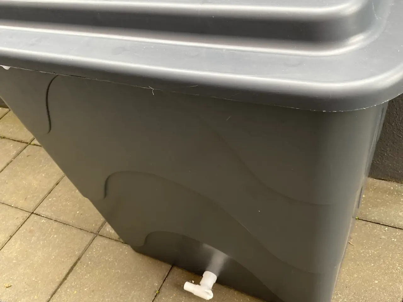 Billede 1 - Regnvandstønde  på 240 L