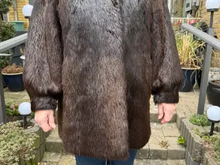Ægte pelsjakke – flot stand – klassisk model 