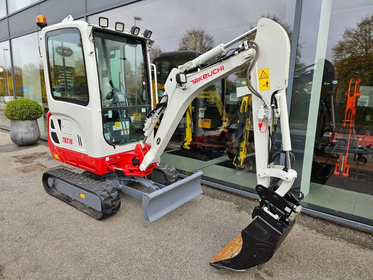 Billede 1 - Takeuchi TB 216