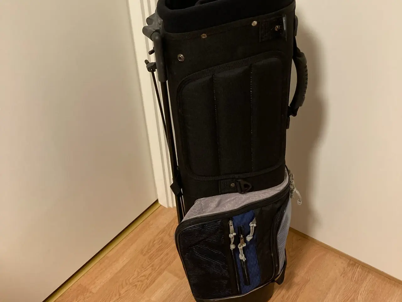 Billede 3 - GOLF BAG ( HØJDE 88 CM )