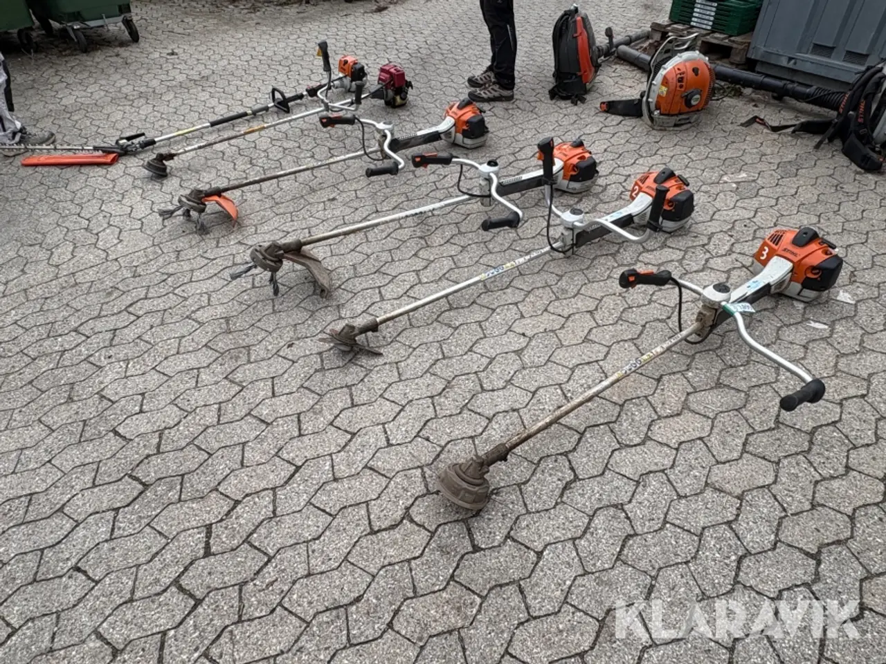 Billede 2 - Buskryddere og stangklipper Stihl/Honda - 6 styk