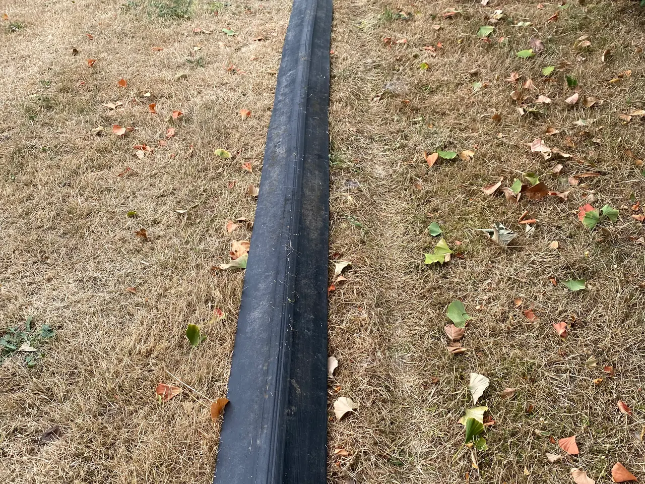 Billede 1 - Kabelskinne i gummi, 4 meter