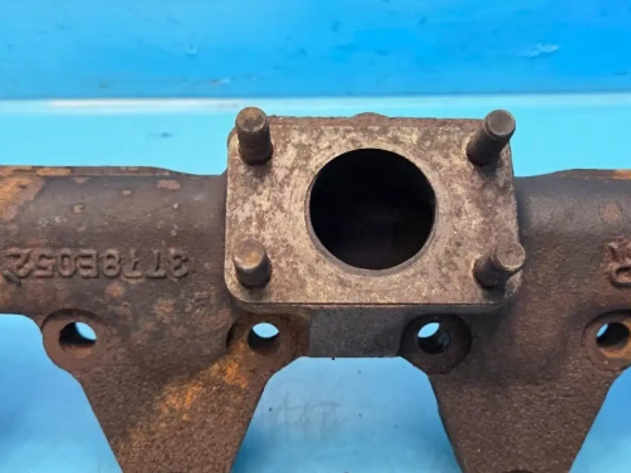 Billede 9 - Pekins 1004-40TW Udstødningsmanifold 3778E052