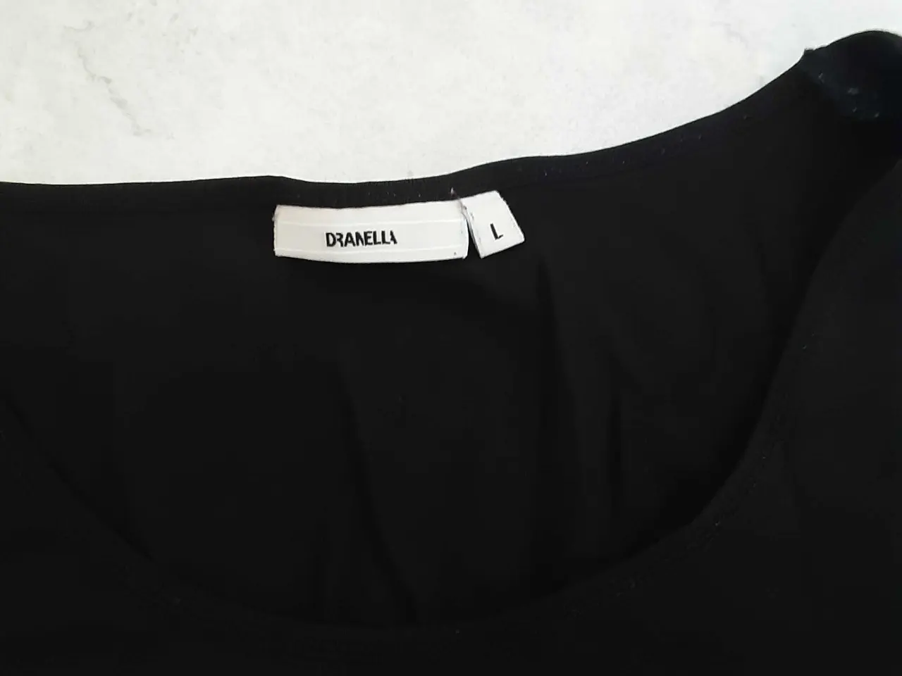Billede 5 - Kjolen og sweatshirt sæt. Str. 38.- 40.