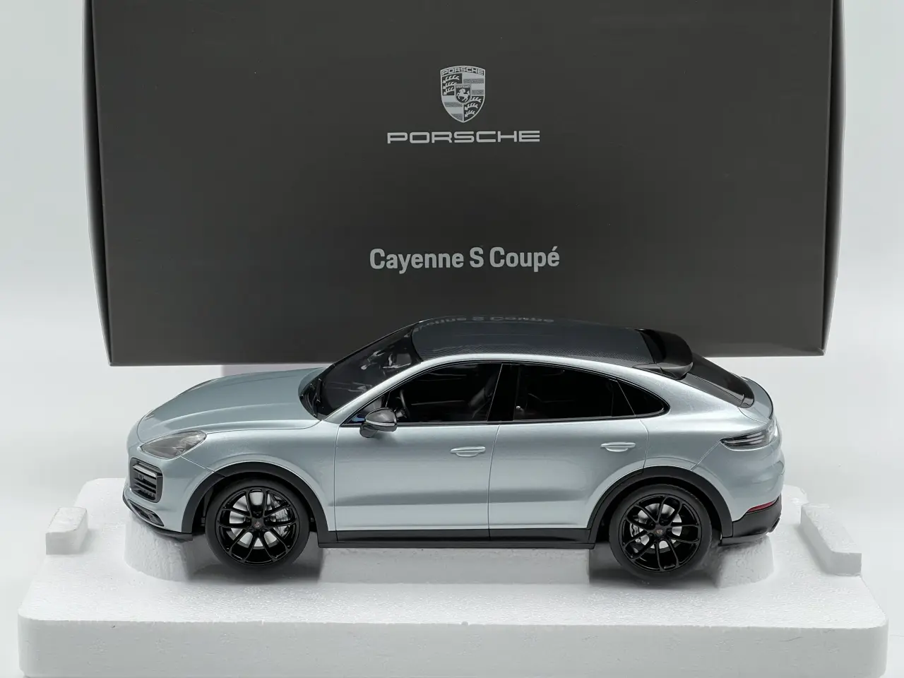 Billede 9 - 2019 Porsche Cayenne S Coupé - 1:18