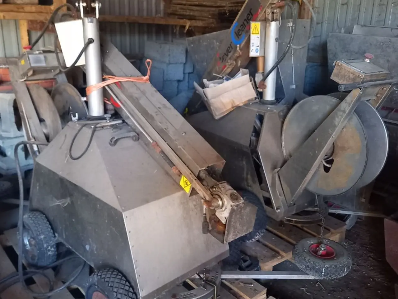 Billede 5 - Clever Cleaner 240 Stald rense robotter