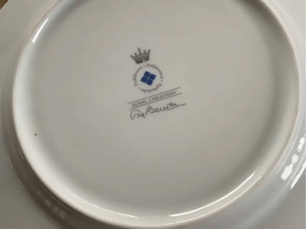 Billede 3 - Tallerkner 25 og 27 cm