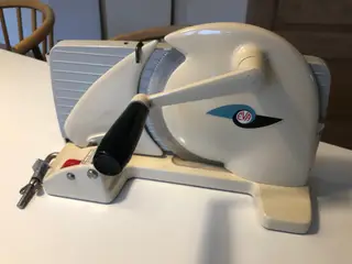 EVA manuel pålægsmaskine / brødskærer i offwhite/b