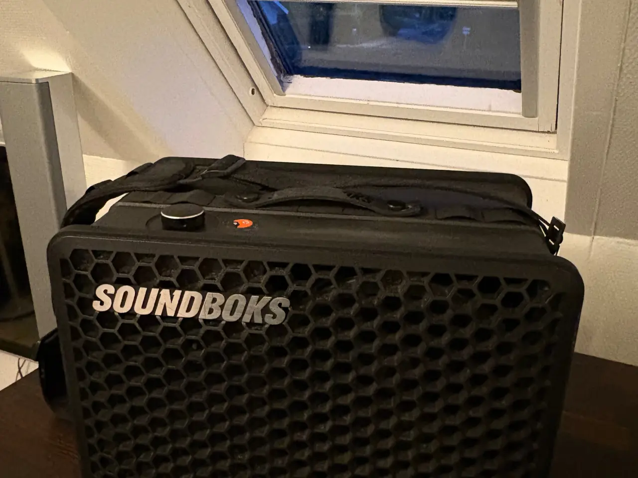 Billede 2 - UDLEJES - Soundboks go med rem