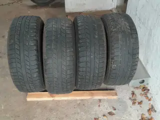 Dæk forhjul / vogn 16 "255/65×16. 4,5 / 5 mm rest