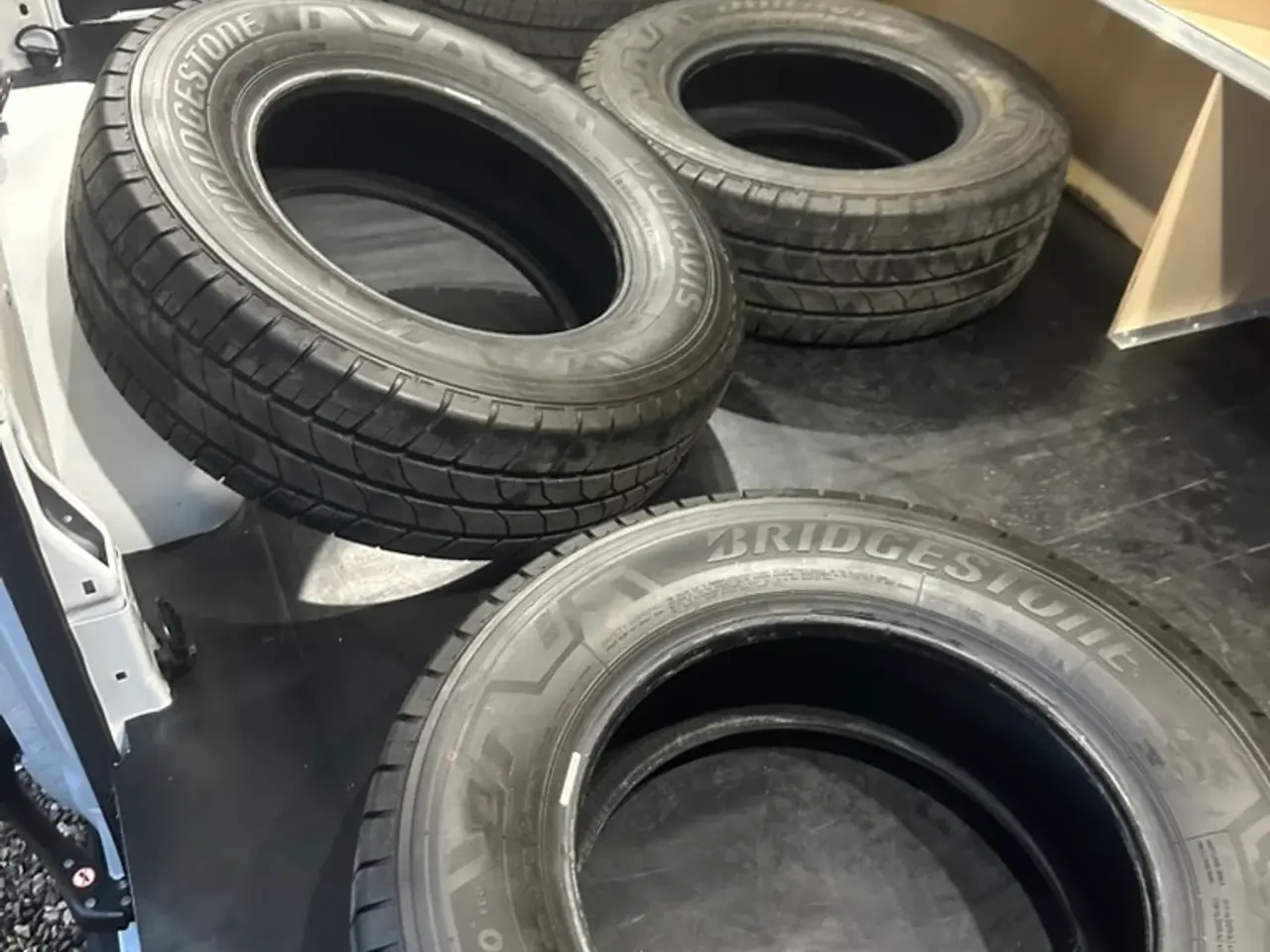 Billede 1 - Bridgestone Duravis R660 Eco 235/65r16c varebils s