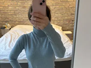 Ze-Ze rullekrave bluse