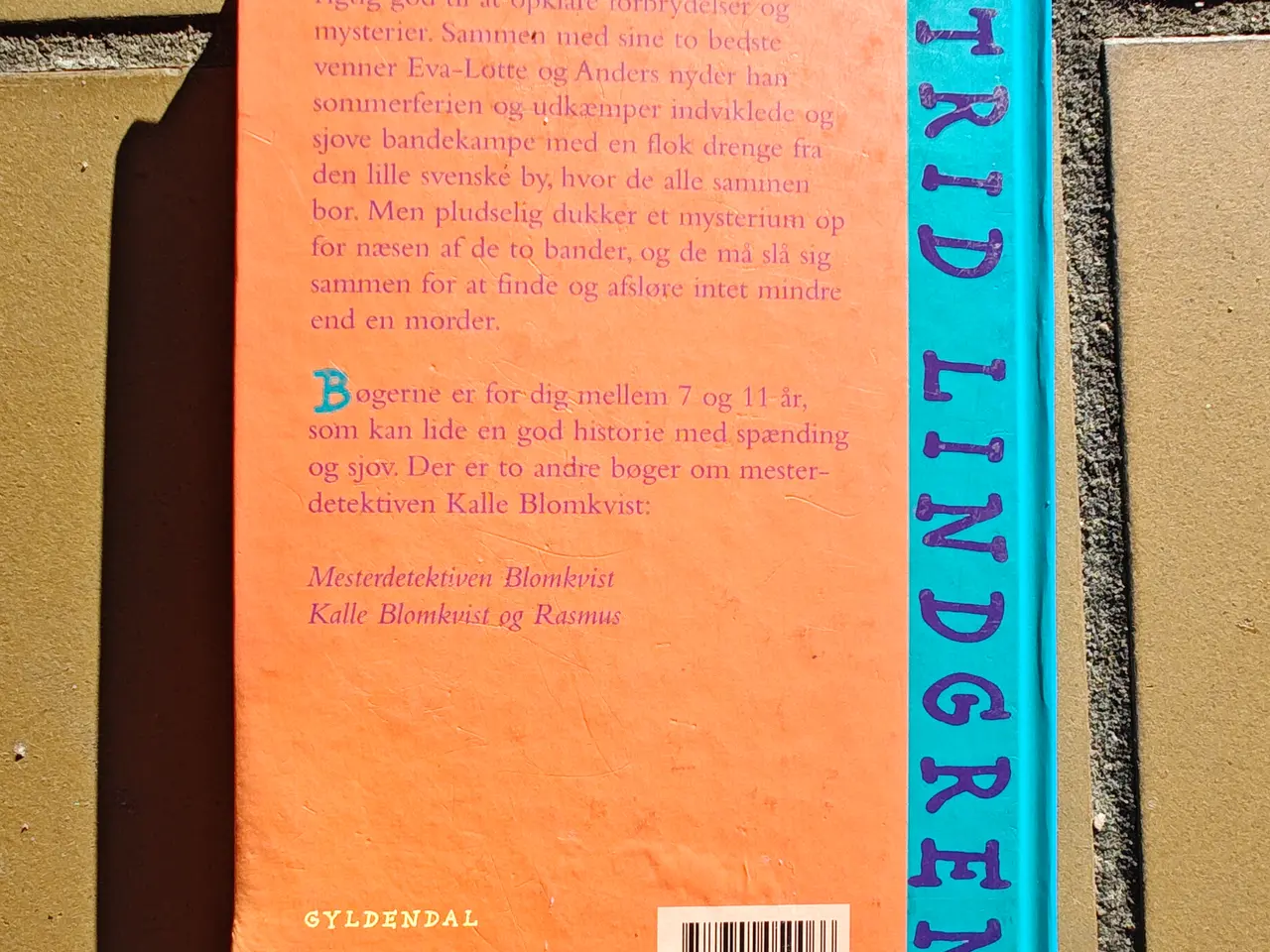 Billede 2 - Kalle Blomkvist lever farligt BOG Astrid Lindgren