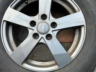 Goodyear Ultra Grip vinterdæk m Dezent Alu (2017)