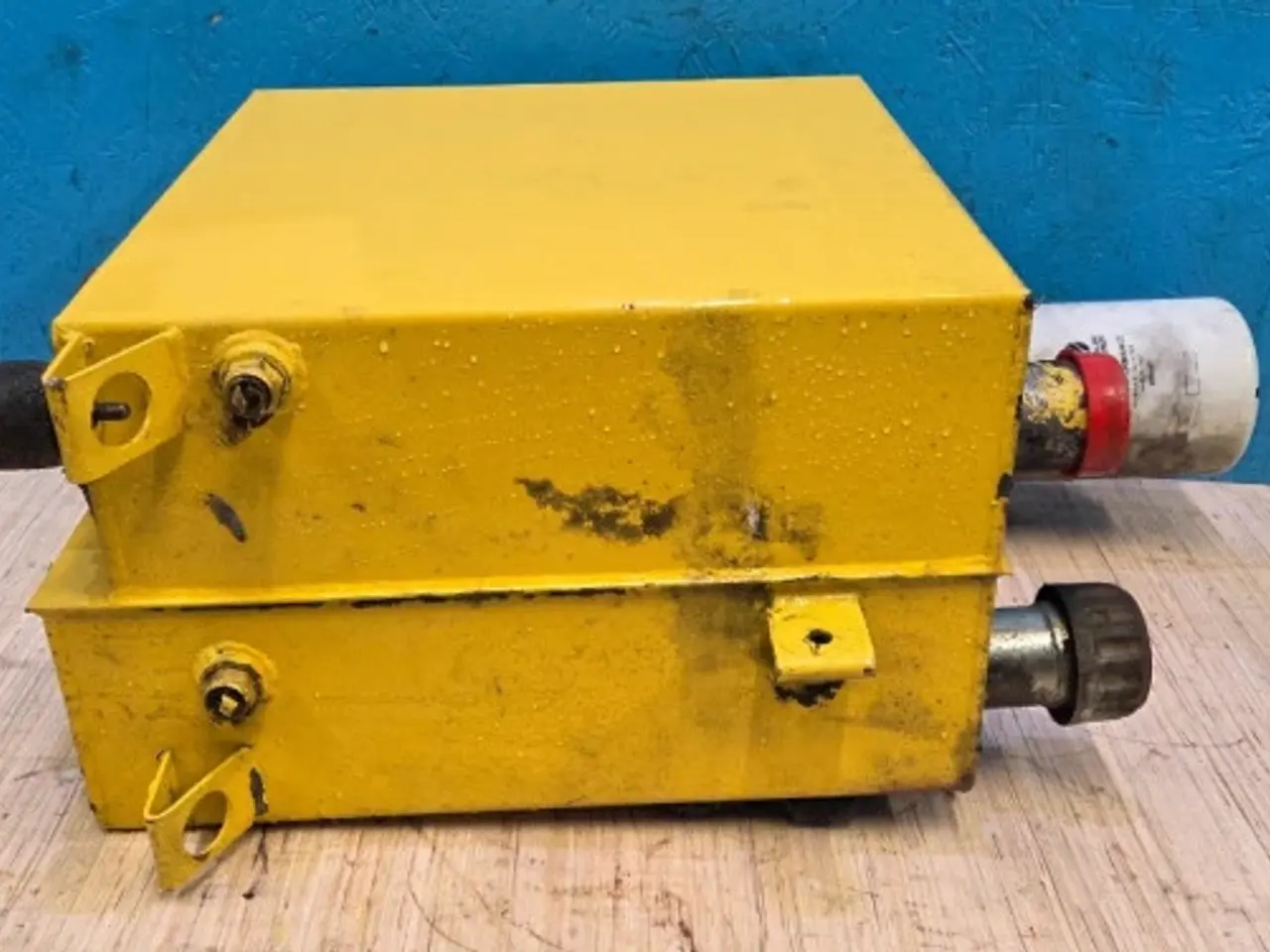 Billede 11 - New Holland TX68 Hydrauliktank 84000629