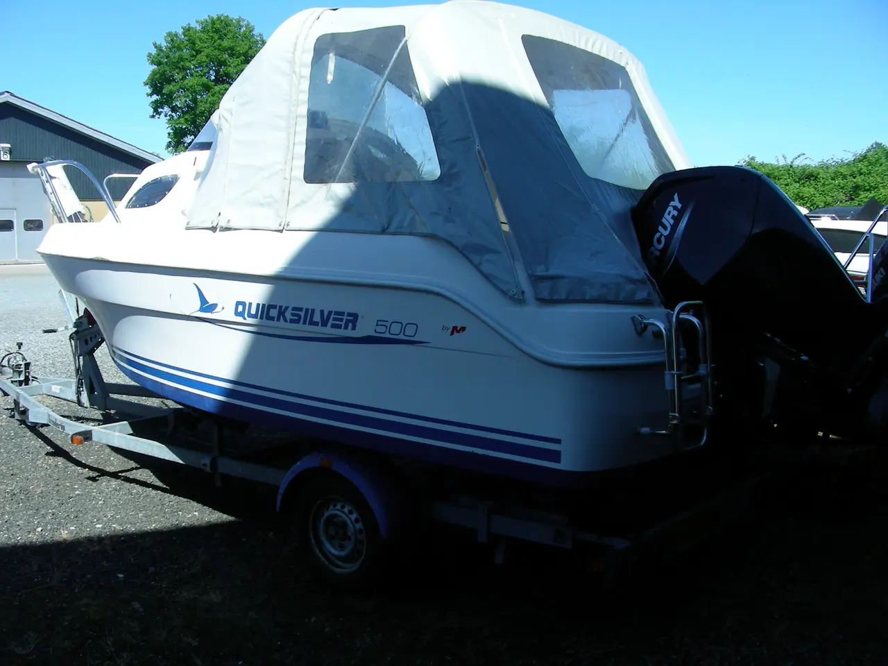 Billede 3 - 500 kabinebåd m Mercury F80 hk sejlet 16 timer indreg. trailer