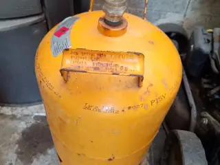 11 kg. Kosan gas flasker