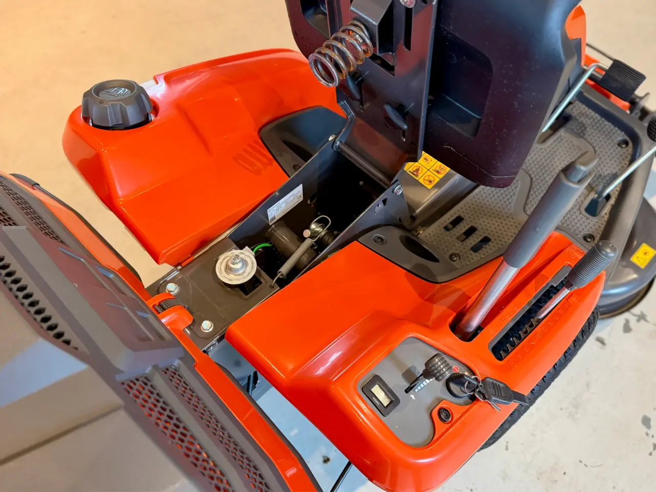 Billede 9 - Husqvarna R216T AWD