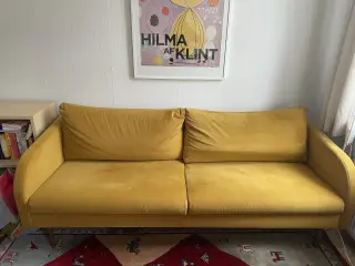 Gul sofa