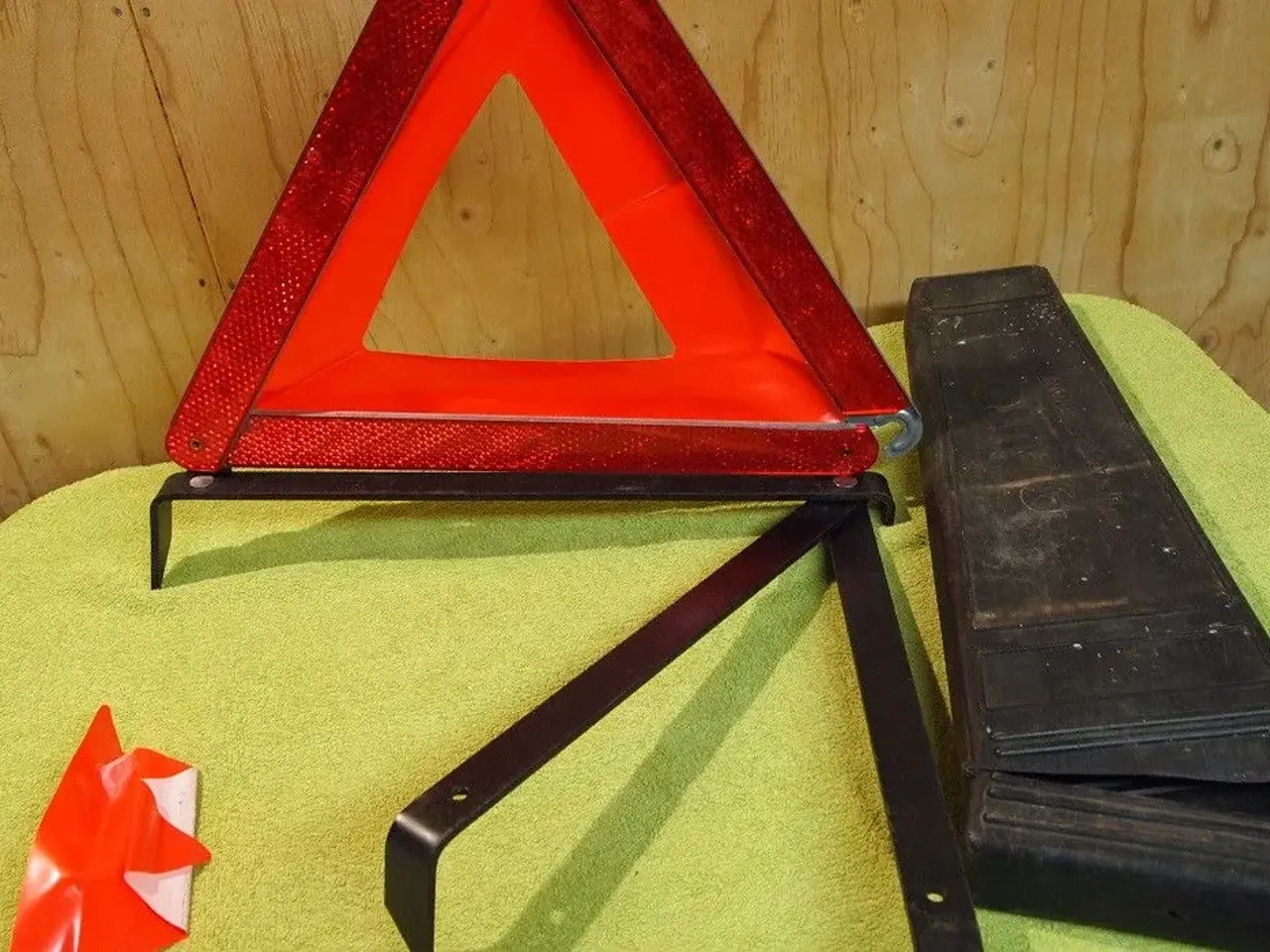 Billede 1 - Advarselstrekant - kratig - stabil model.