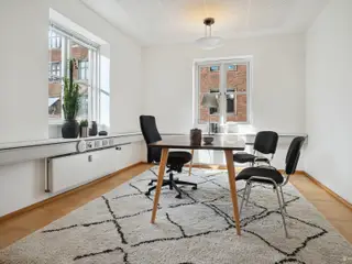 Serviceret kontorhotel med pladser fra 7990!