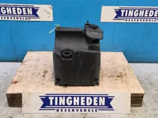 New Holland TN75F Dieseltank 5195011