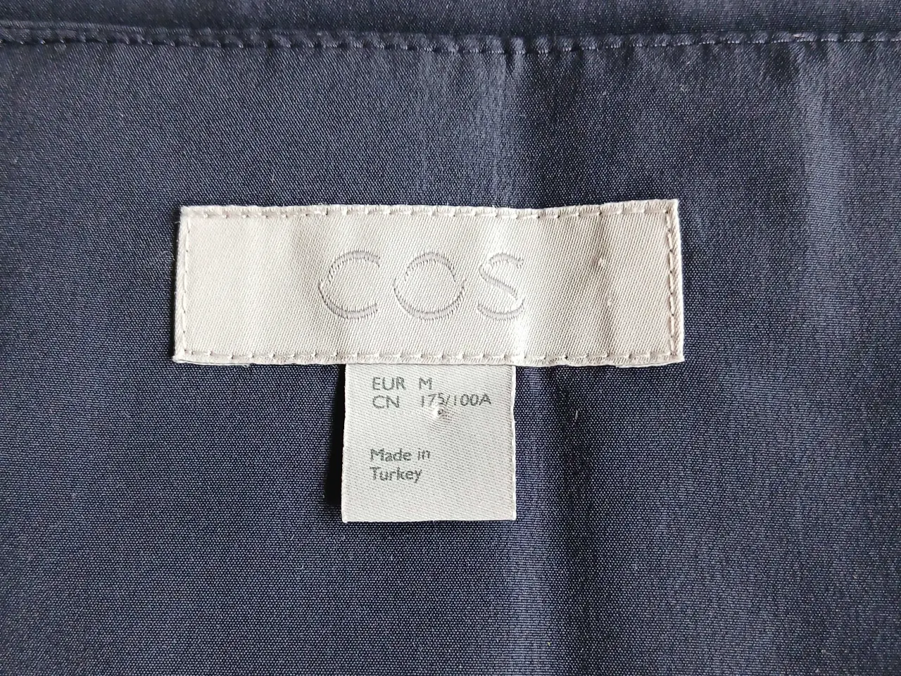 Billede 8 - Bluse. Cos. Medium/38