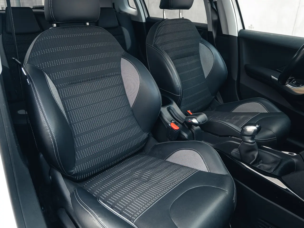 Billede 5 - Peugeot 2008 BlueHDi 100 Selection Sky