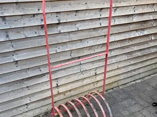 Retro cykelstativ i rød