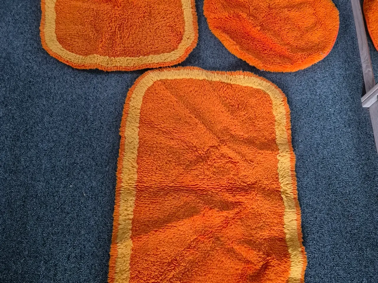 Billede 2 - Orange vintage bademåtte sæt