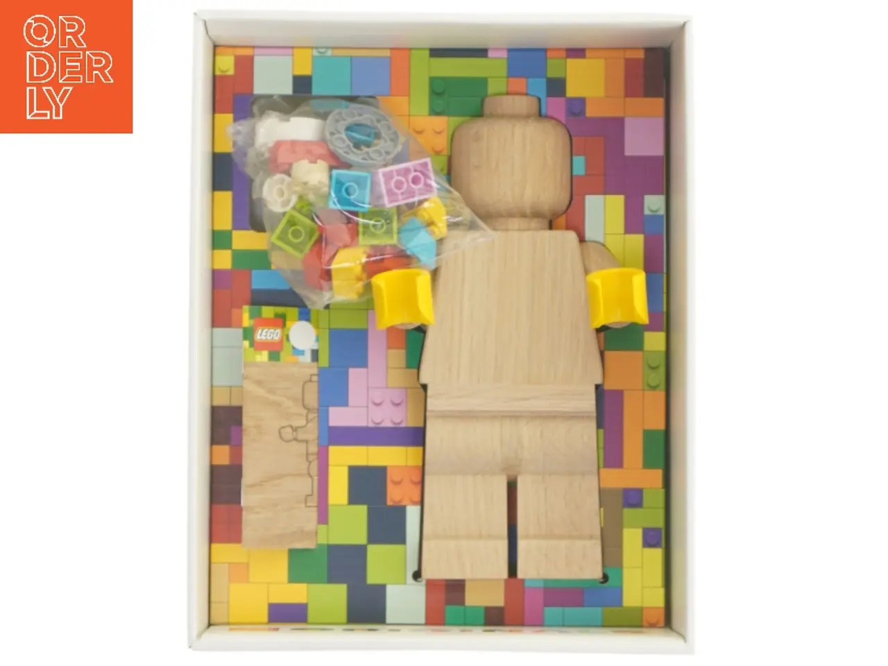 Billede 3 - LEGO træ minifigur sæt fra LEGO (str. 20 cm)