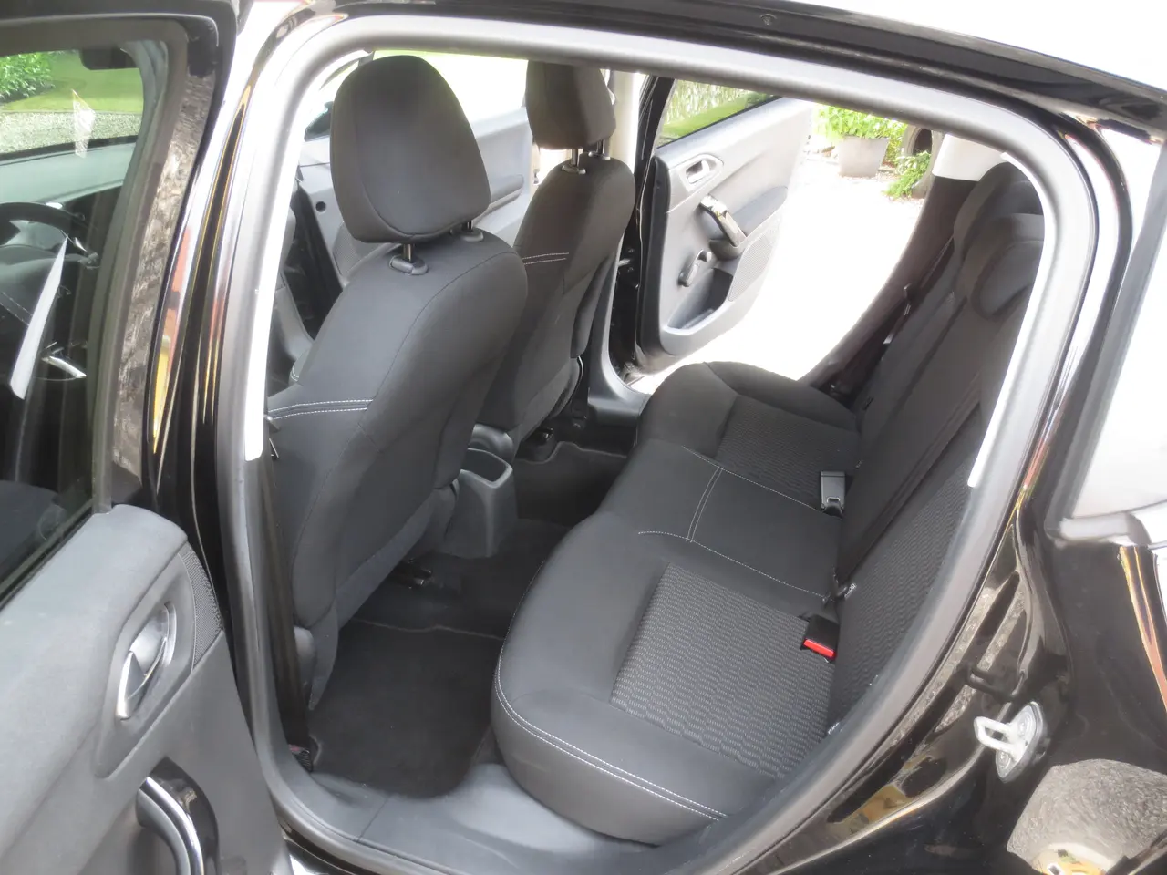 Billede 16 - Peugeot 208 1.6 HDi År 17. Nysynet. 